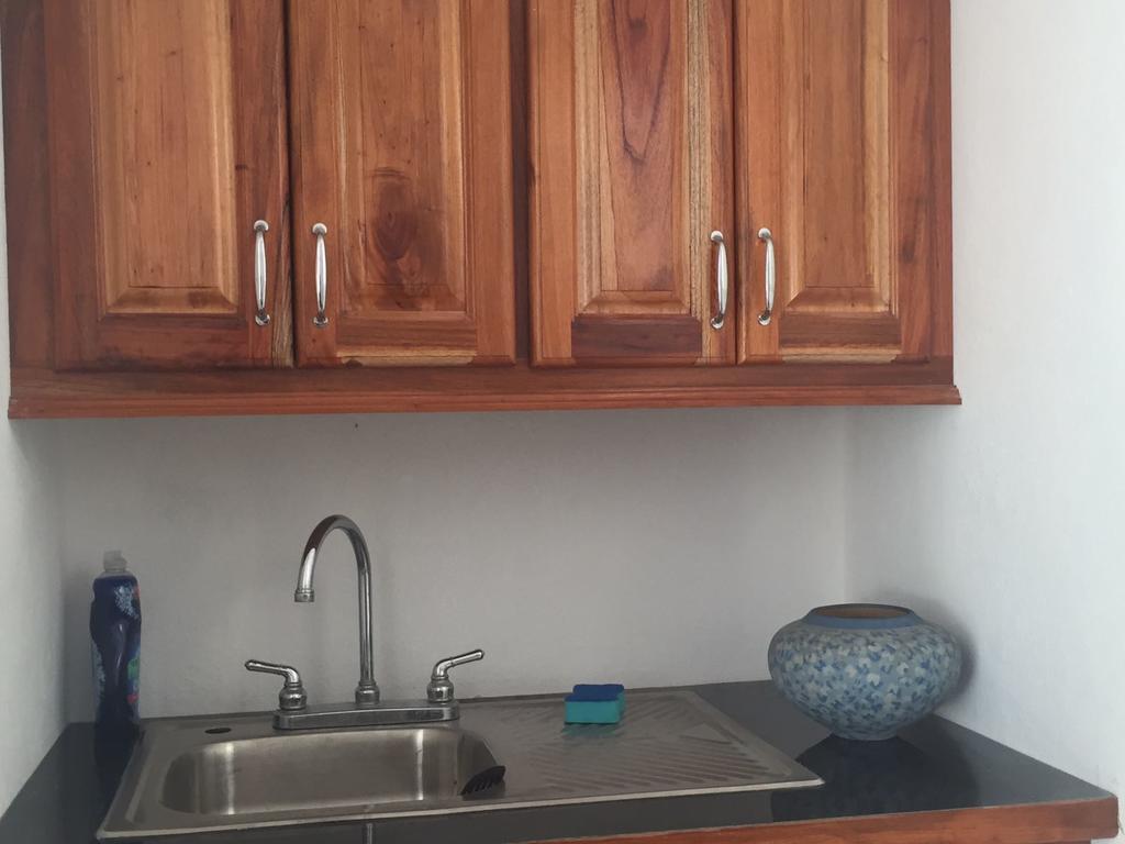 Ancella'S Garden Apartment-Beach-5Min Drive, 1 Hr Montego Bay, 25 Mins Ocho Rios, Continental Breakfast Runaway Bay Luaran gambar